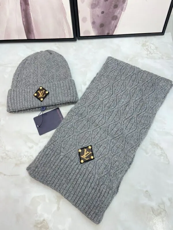 louis vuitton lv hat and echapres set s_12651b5